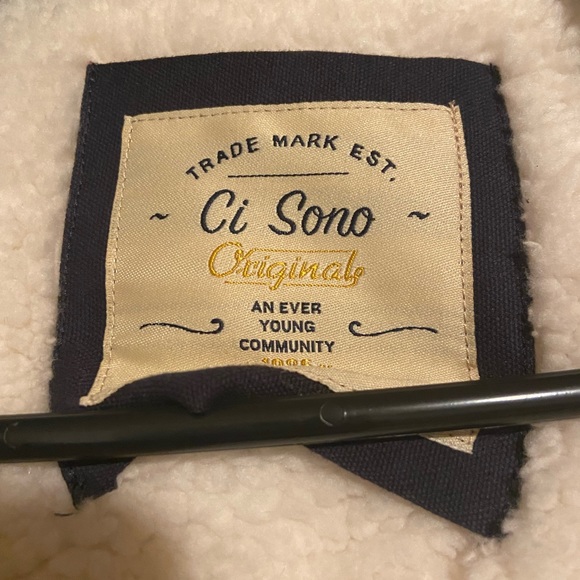 (NWT) Ci Sono Original Hoodie Vest! - Picture 2 of 4